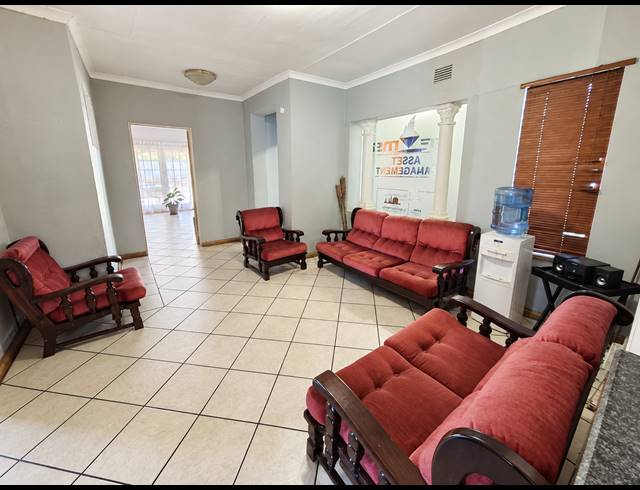 6 BEDROOM HOUSE FOR SALE IN VANDERBIJLPARK SE 2